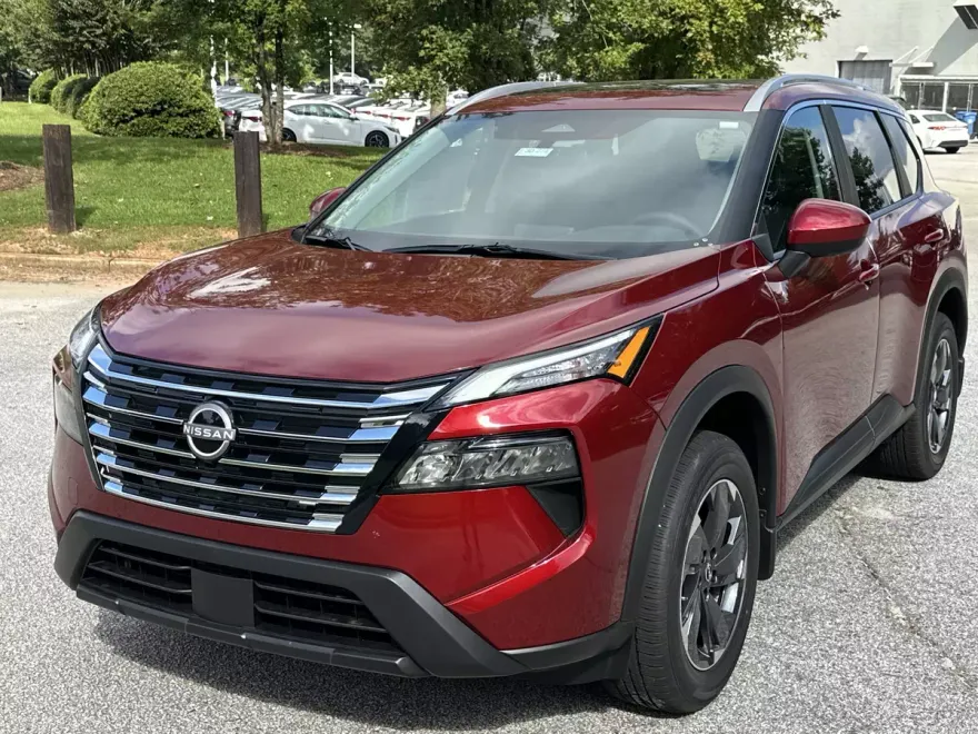 2026 Nissan Rogue SV photo 1