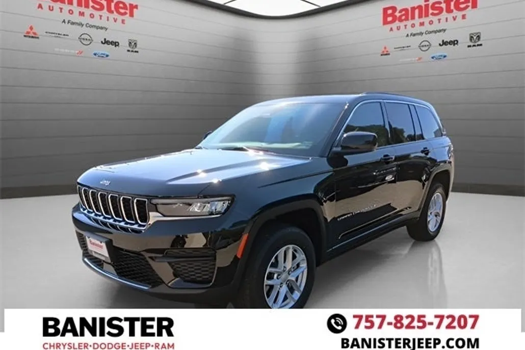 2025 Jeep Grand Cherokee Laredo photo 1