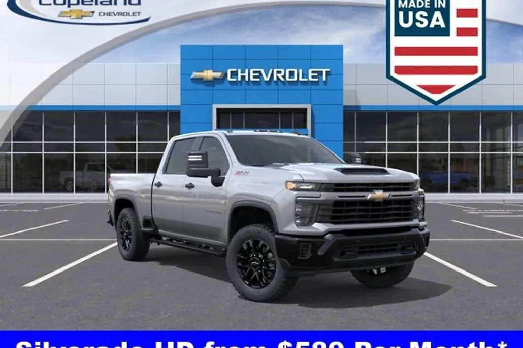 2025 Chevrolet Silverado 2500HD Custom photo 1