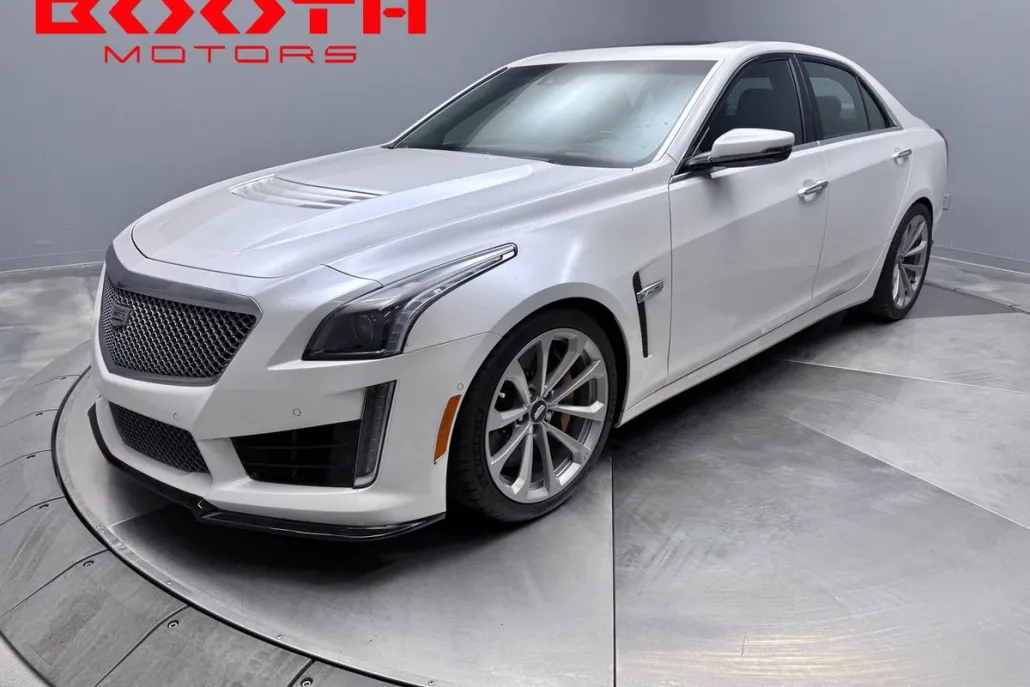 2016 Cadillac CTS V photo 1