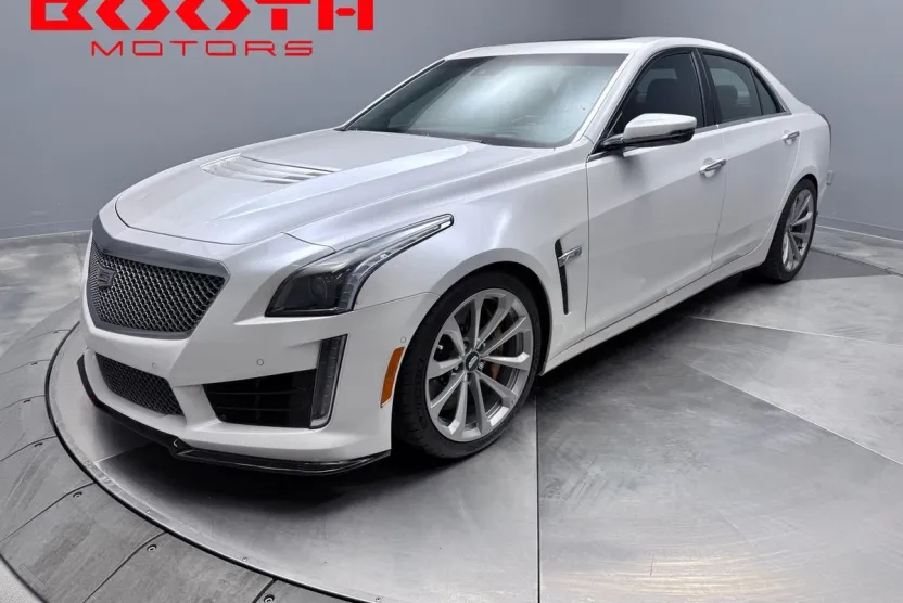 2016 Cadillac CTS V photo 1