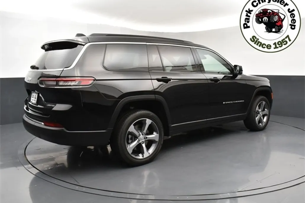 2025 Jeep Grand Cherokee Limited photo 1