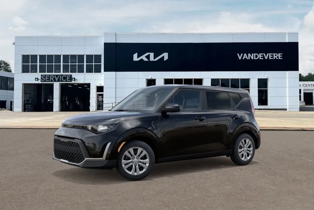 2025 Kia Soul LX photo 1