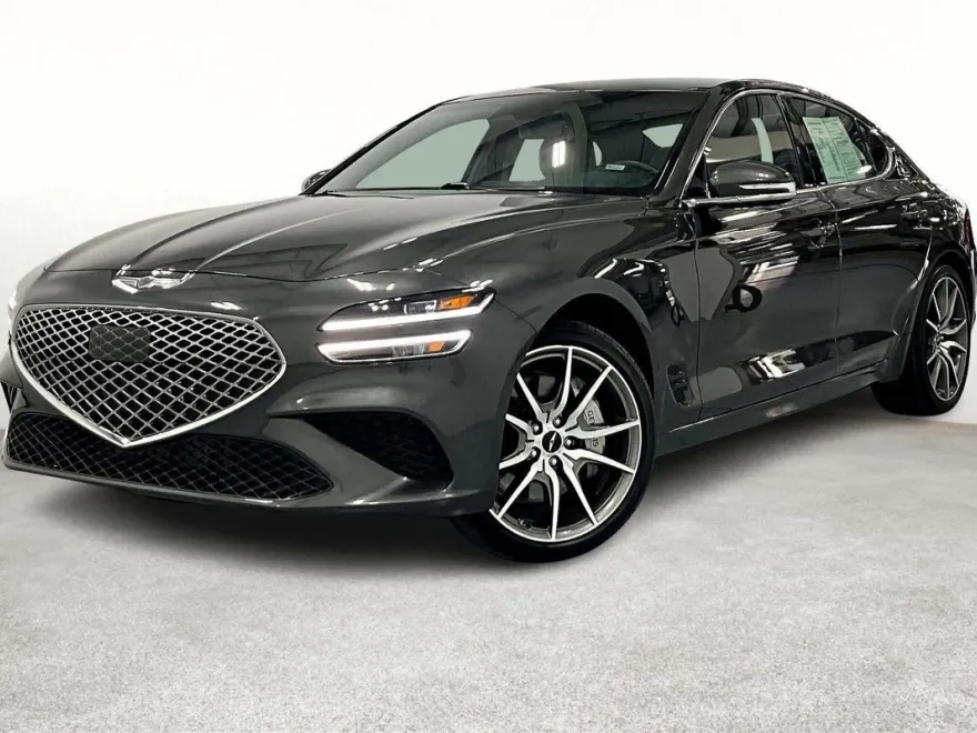 2024 Genesis G70 2.5T photo 1