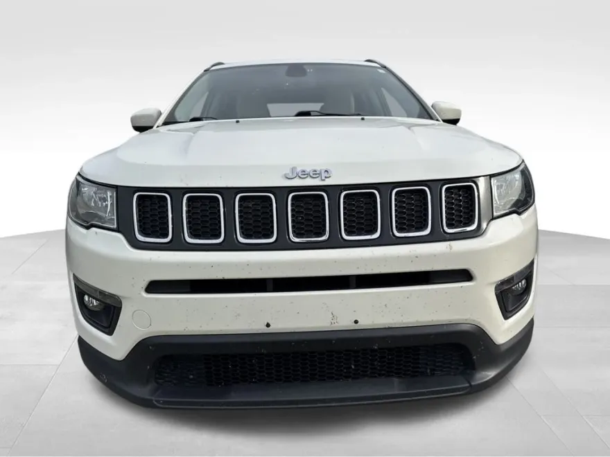 2018 Jeep Compass Latitude photo 1