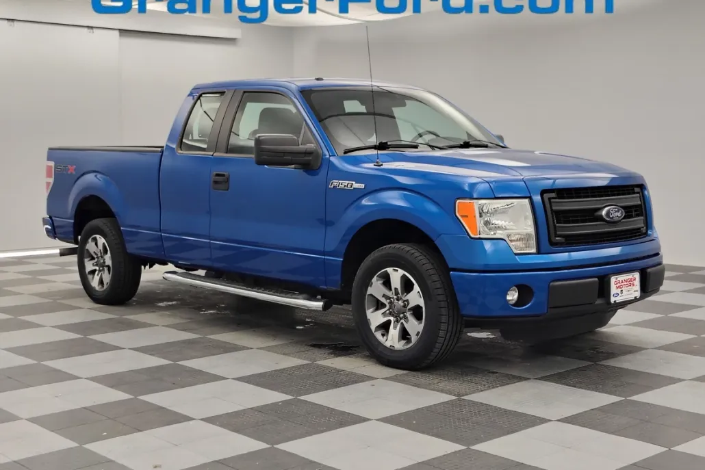 2013 Ford F-150 STX photo 1