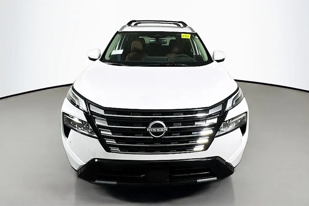 2026 Nissan Rogue Platinum photo 1