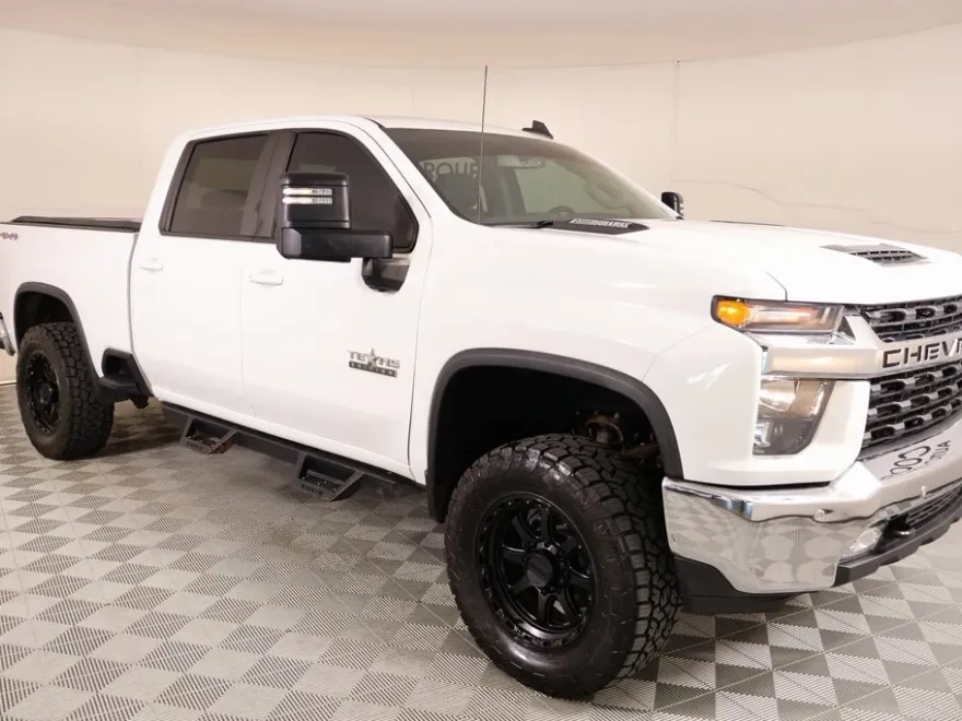 2020 Chevrolet Silverado 2500HD LT photo 1