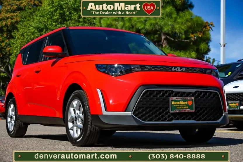 2024 Kia Soul LX S photo 1