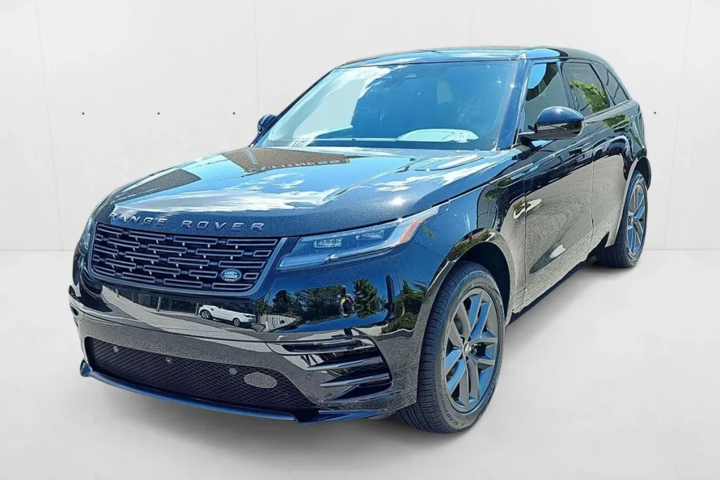 2026 Land Rover Range Rover Velar SE photo 1