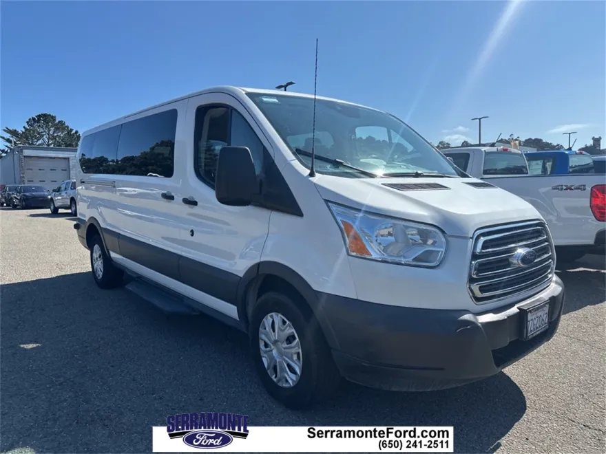 2017 Ford Transit photo 1