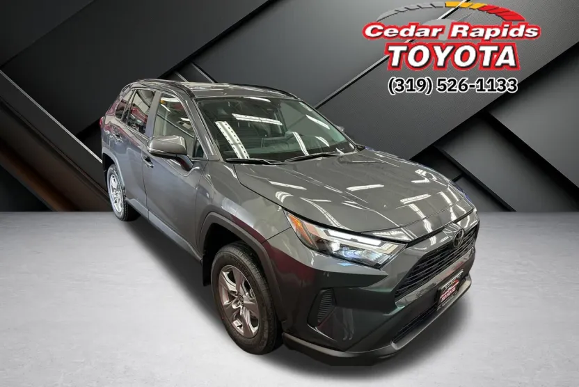 2025 Toyota RAV4 XLE photo 1