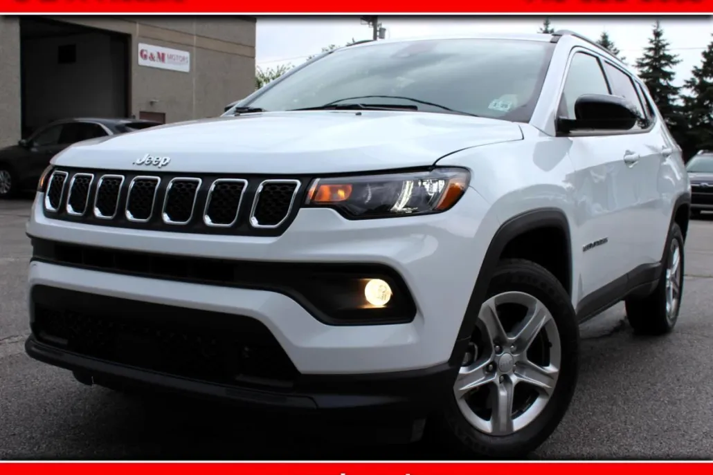 2024 Jeep Compass Latitude photo 1