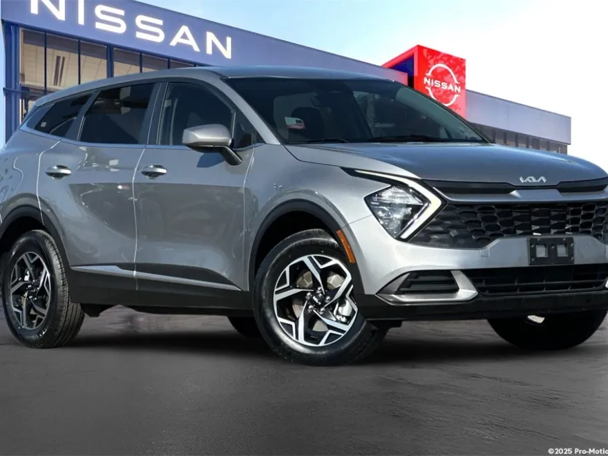2023 Kia Sportage LX photo 1