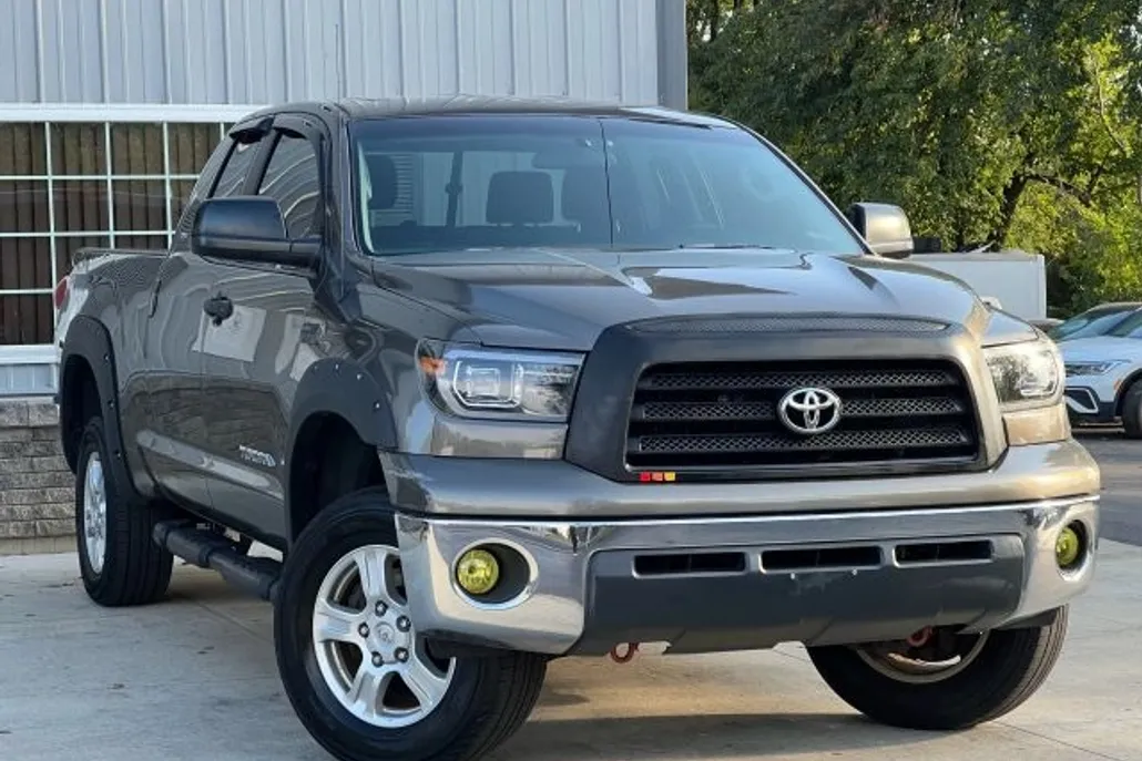 2008 Toyota Tundra Double Cab SR5 photo 1