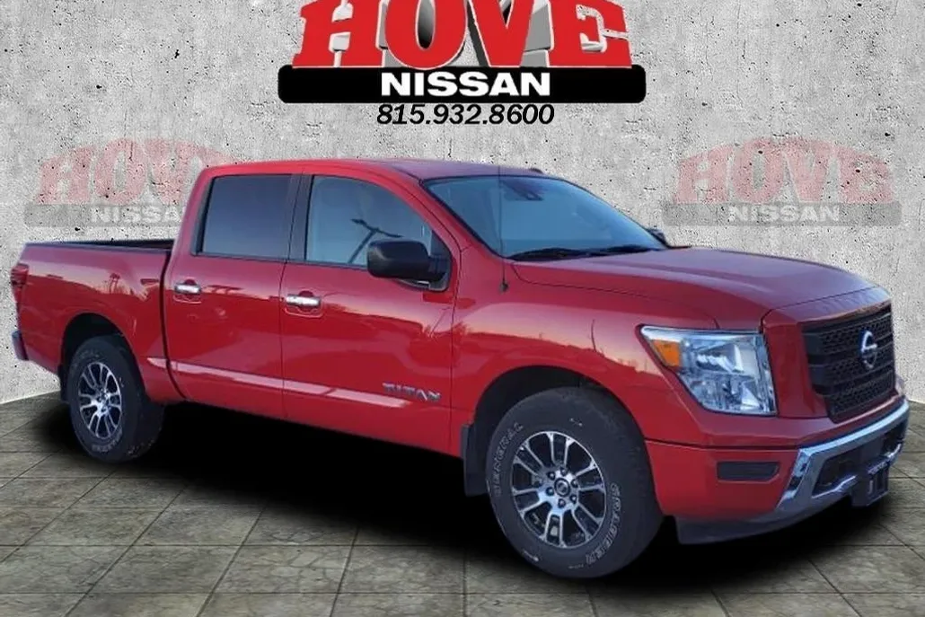 2021 Nissan Titan SV photo 1