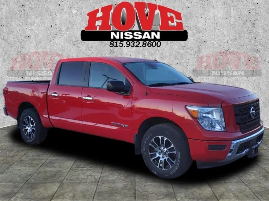 2021 Nissan Titan SV photo 1