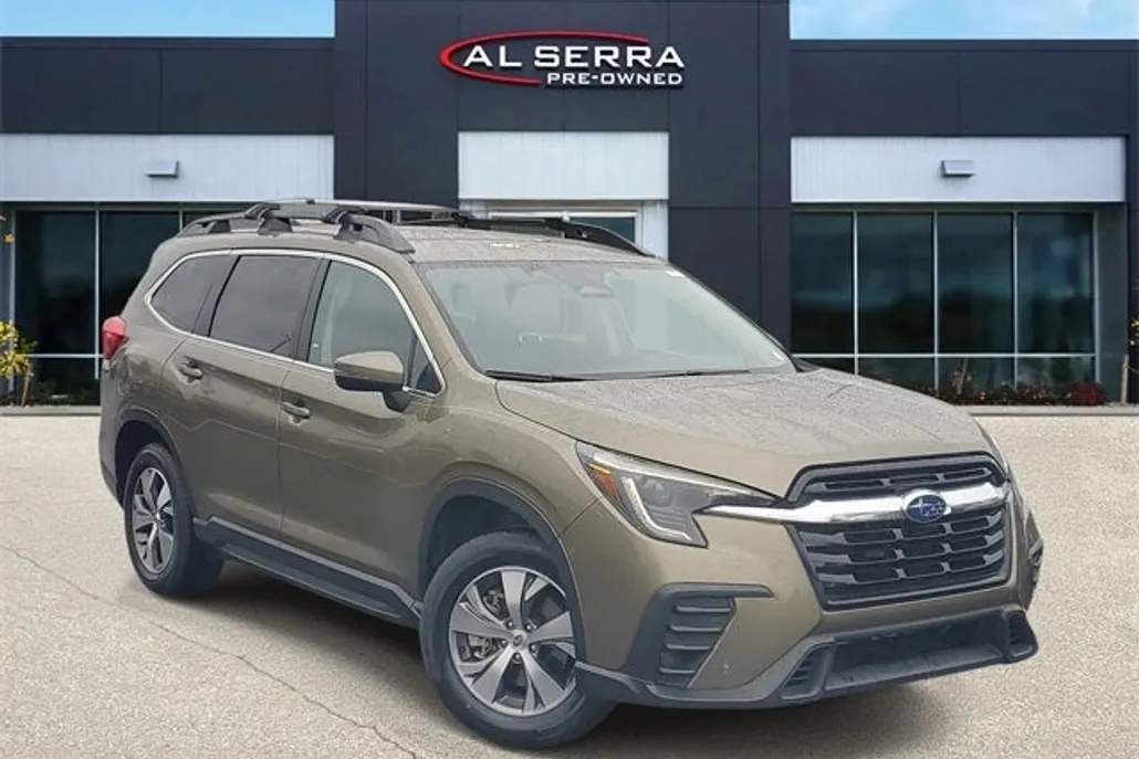 2023 Subaru Ascent Premium photo 1