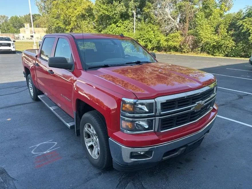 2014 Chevrolet Silverado 1500 LT photo 1
