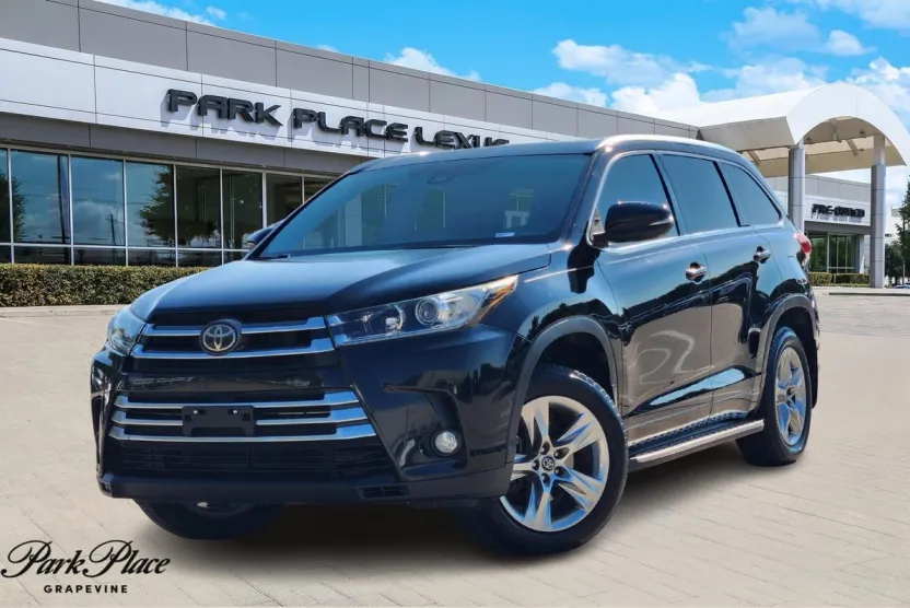 2017 Toyota Highlander Limited Platinum photo 1