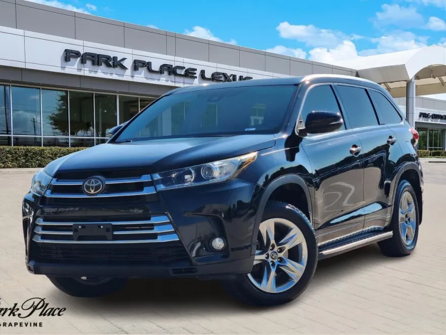 2017 Toyota Highlander Limited Platinum photo 1