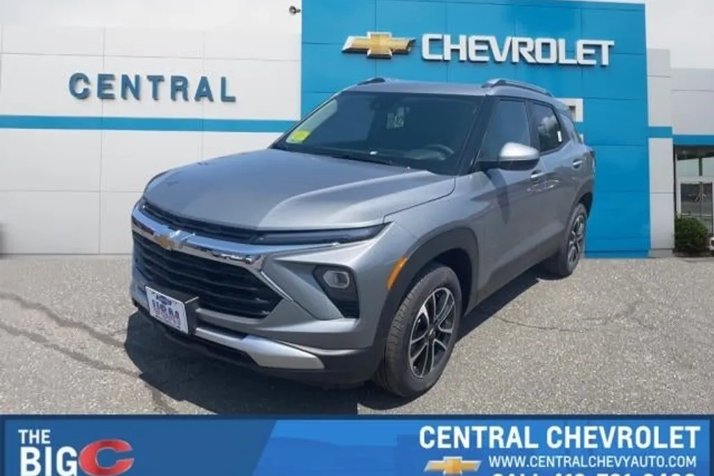 2026 Chevrolet Trailblazer LT photo 1