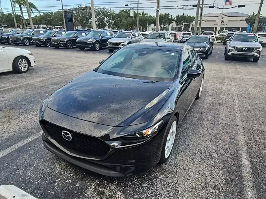 2023 Mazda Mazda3 2.5 s Preferred photo 1