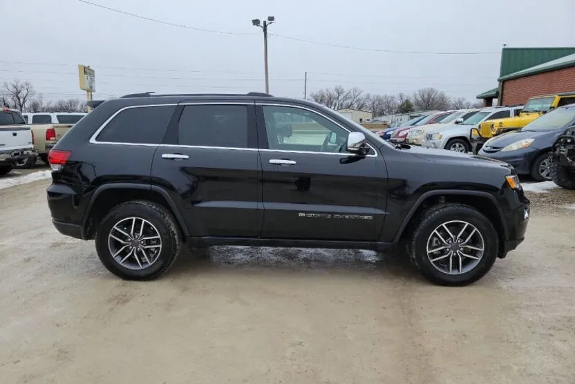 2022 Jeep Grand Cherokee Limited X photo 1