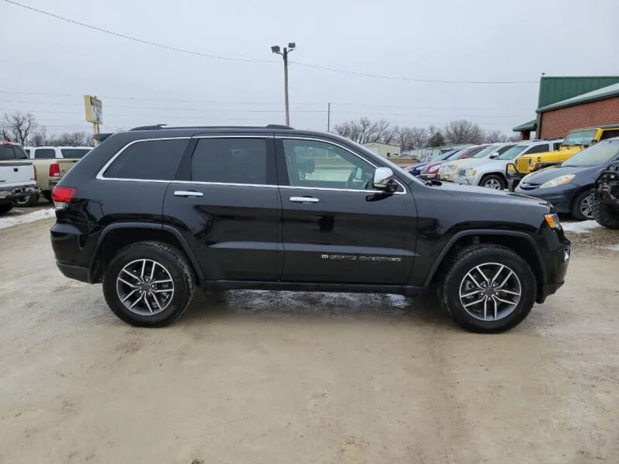 2022 Jeep Grand Cherokee Limited X photo 1
