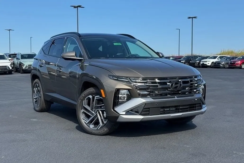 2025 Hyundai Tucson Hybrid Limited photo 1