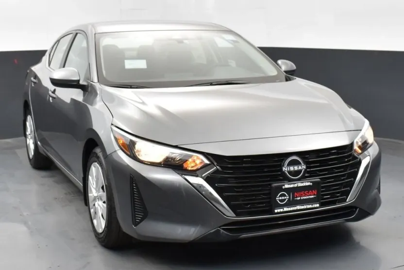 2025 Nissan Sentra S photo 1