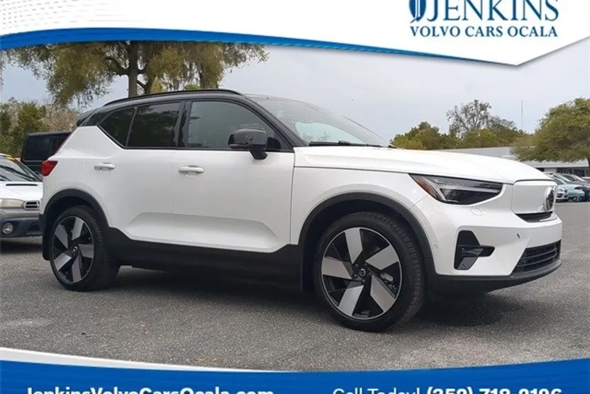 2024 Volvo XC40 Recharge Twin Ultimate photo 1