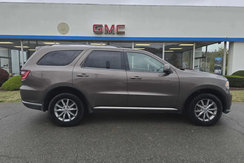 2017 Dodge Durango SXT photo 1