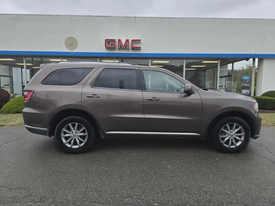 2017 Dodge Durango SXT photo 1