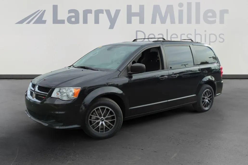 2019 Dodge Grand Caravan SE photo 1