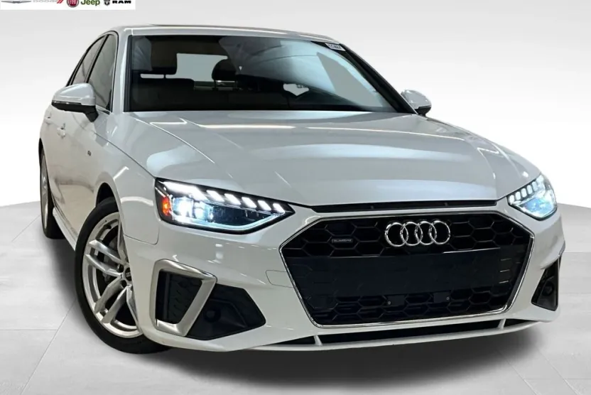 2023 Audi A4 S line Quattro Premium Plus photo 1
