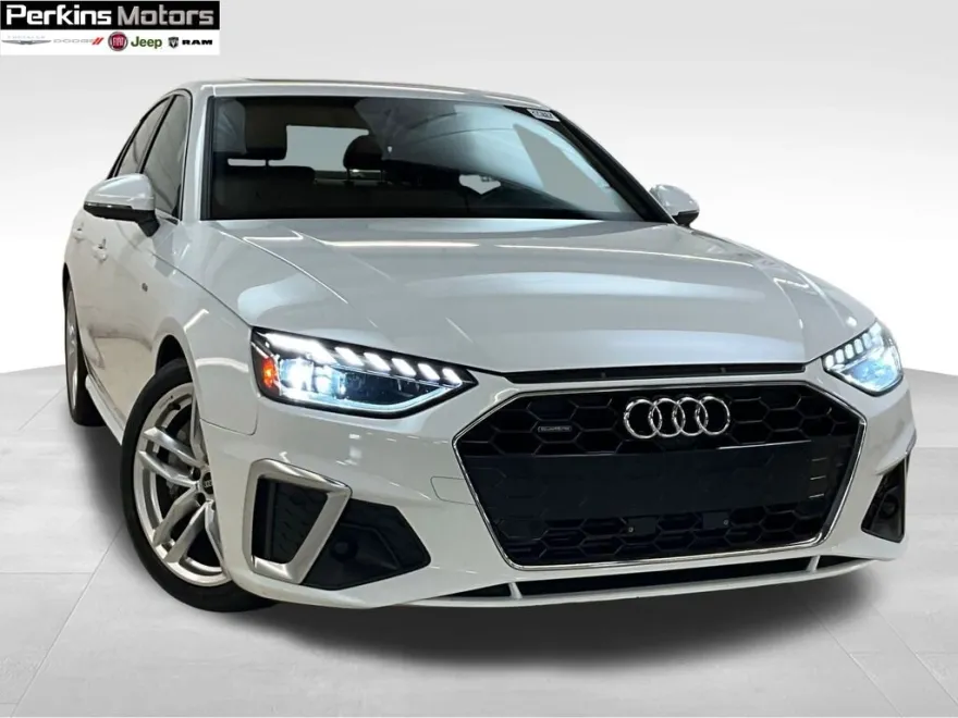 2023 Audi A4 S line Quattro Premium Plus photo 1