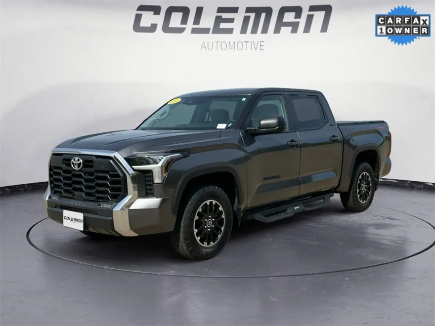 2024 Toyota Tundra SR5 photo 1