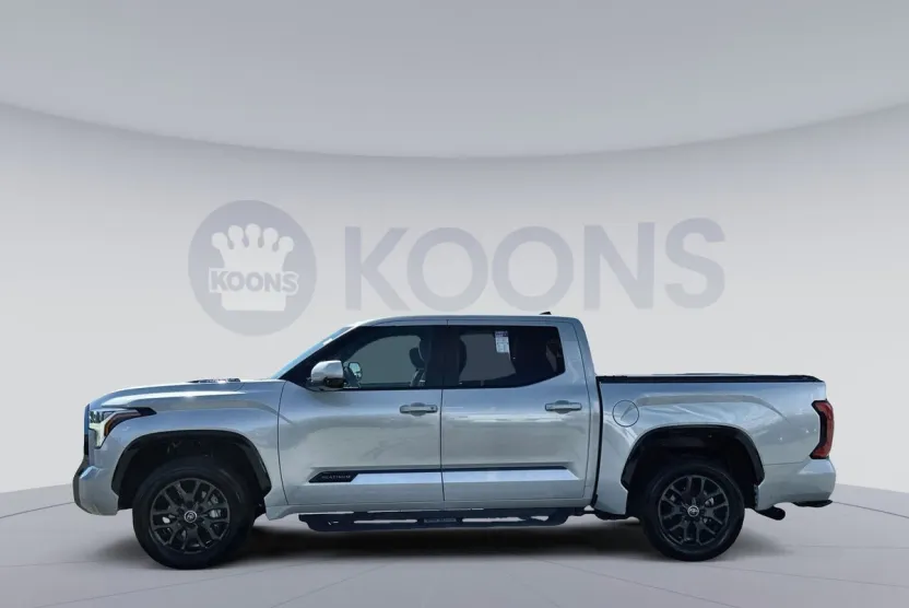 2024 Toyota Tundra Platinum photo 1