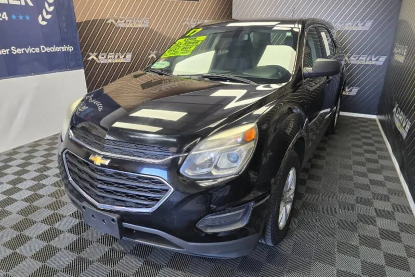 2017 Chevrolet Equinox LS photo 1