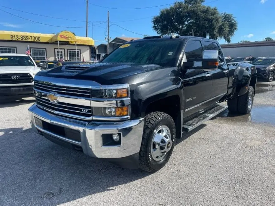 2018 Chevrolet Silverado LTZ photo 1