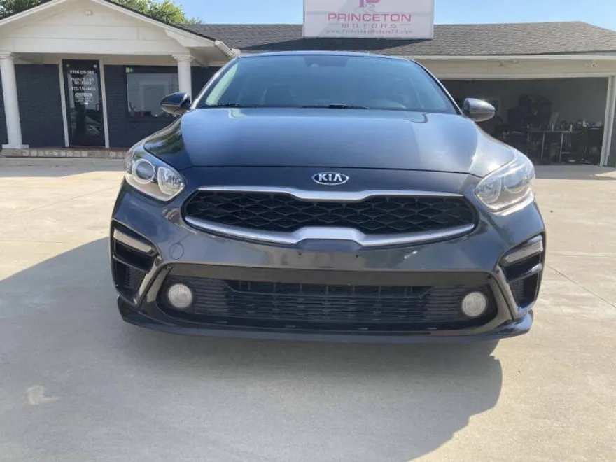 2020 Kia Forte LXS photo 1