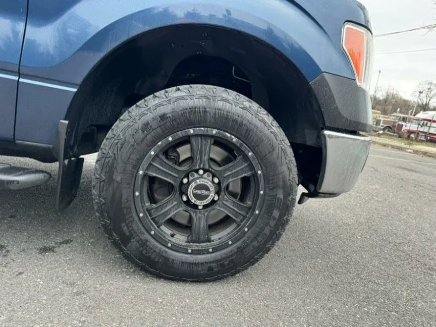 2014 Ford F-150 XL photo 17