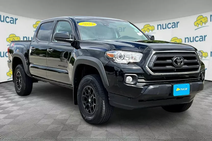 2023 Toyota Tacoma SR5 photo 1