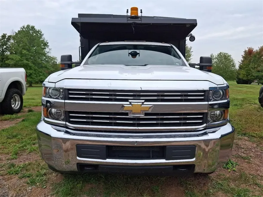 2018 Chevrolet Silverado 3500HD Work Truck photo 1