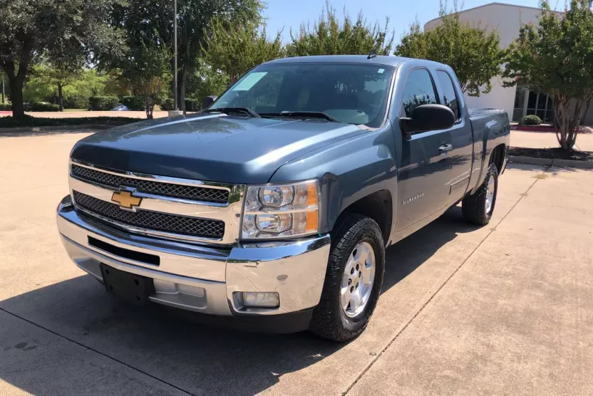2012 Chevrolet Silverado 1500 LT photo 1