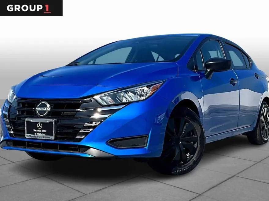 2024 Nissan Versa S photo 1