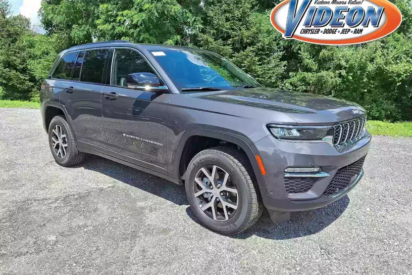 2025 Jeep Grand Cherokee Limited photo 1