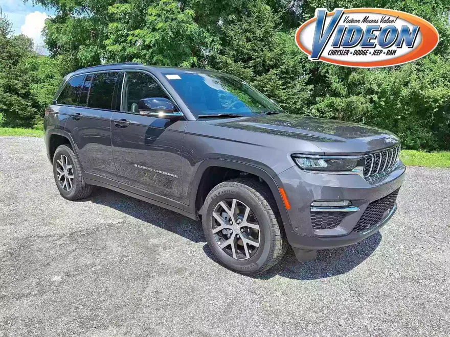 2025 Jeep Grand Cherokee Limited photo 1