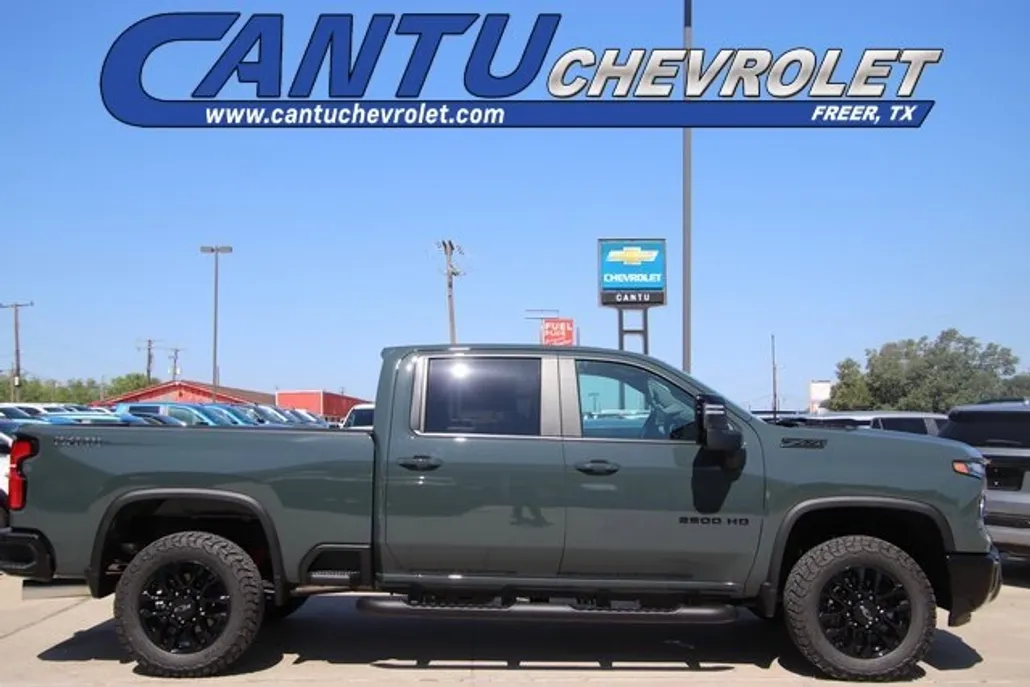 2025 Chevrolet Silverado 2500HD LT photo 1